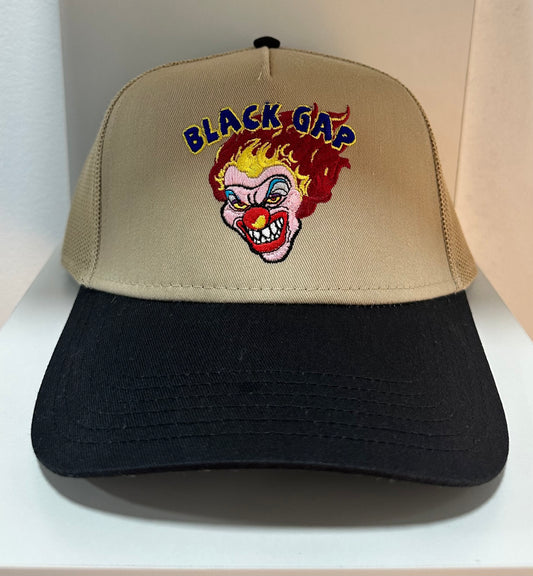 Gap tooth clown black brim
