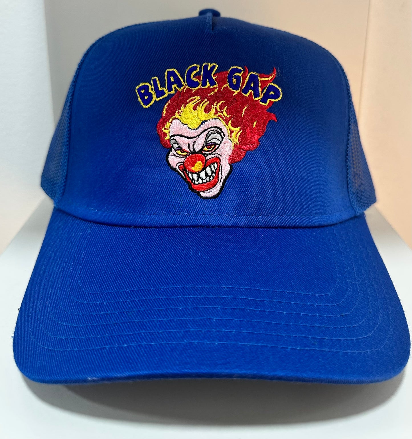 Royal gap teeth clown